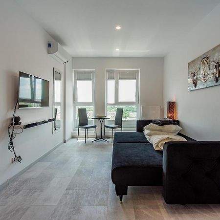 Cozy Penthousestudio Cityview W12 Βουκουρέστι Εξωτερικό φωτογραφία